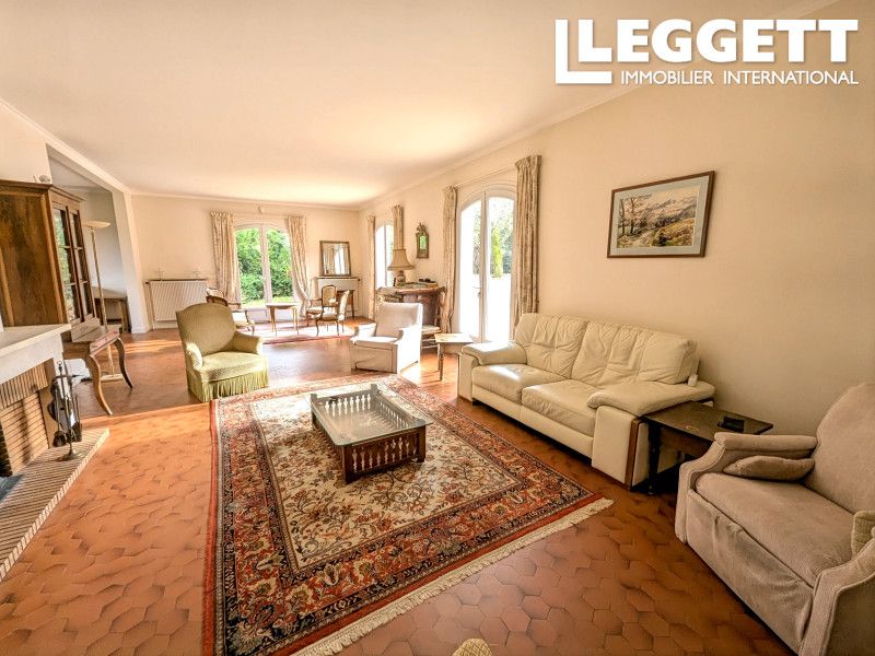 Property photo 3 of 10