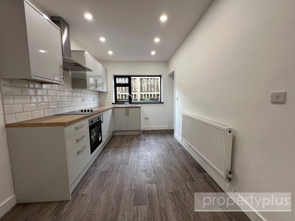 Property photo 3 of 16 Picture No. 08