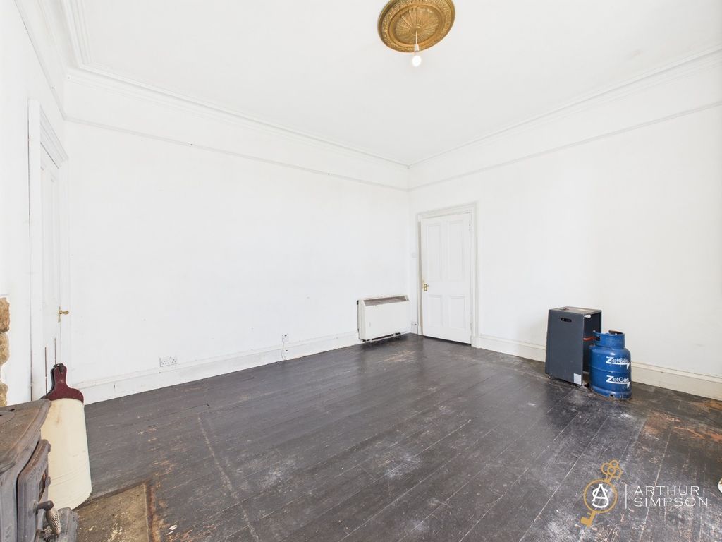 Property photo 3 of 28 4320639