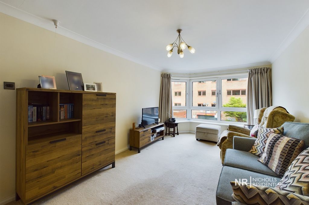 Property photo 2 of 10 Living Room