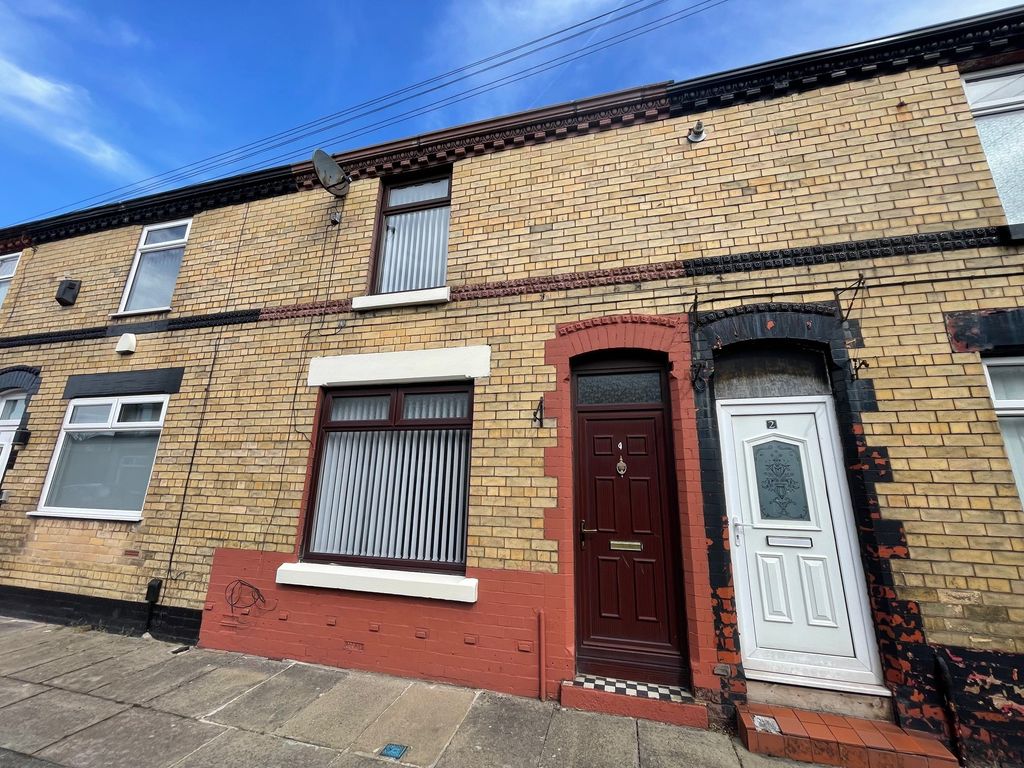 Property photo 1 of 9 Outfront