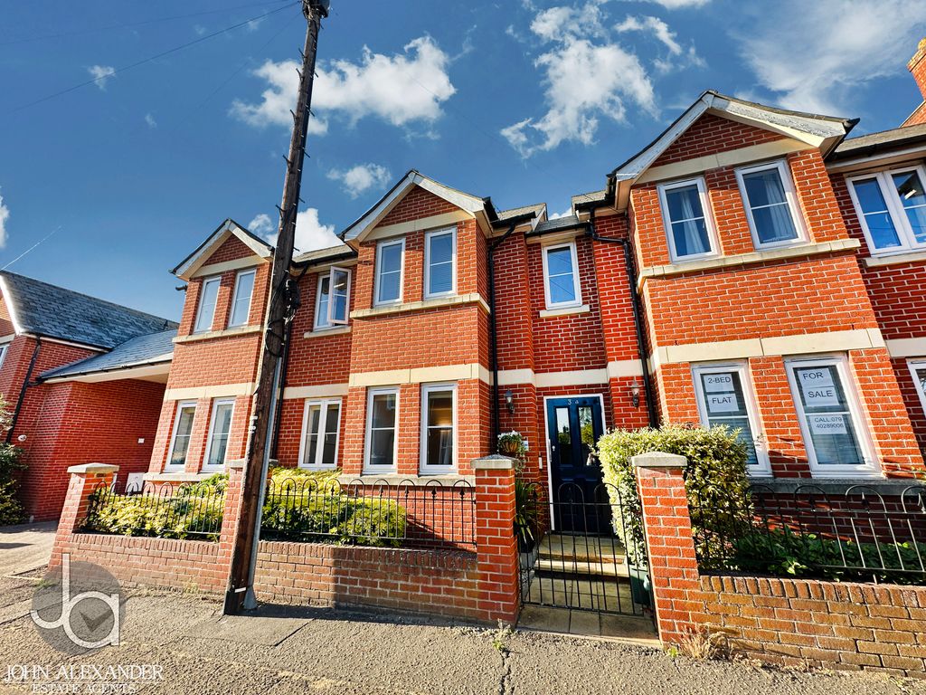 Property photo 1 of 13 20251006_163426253_0.5