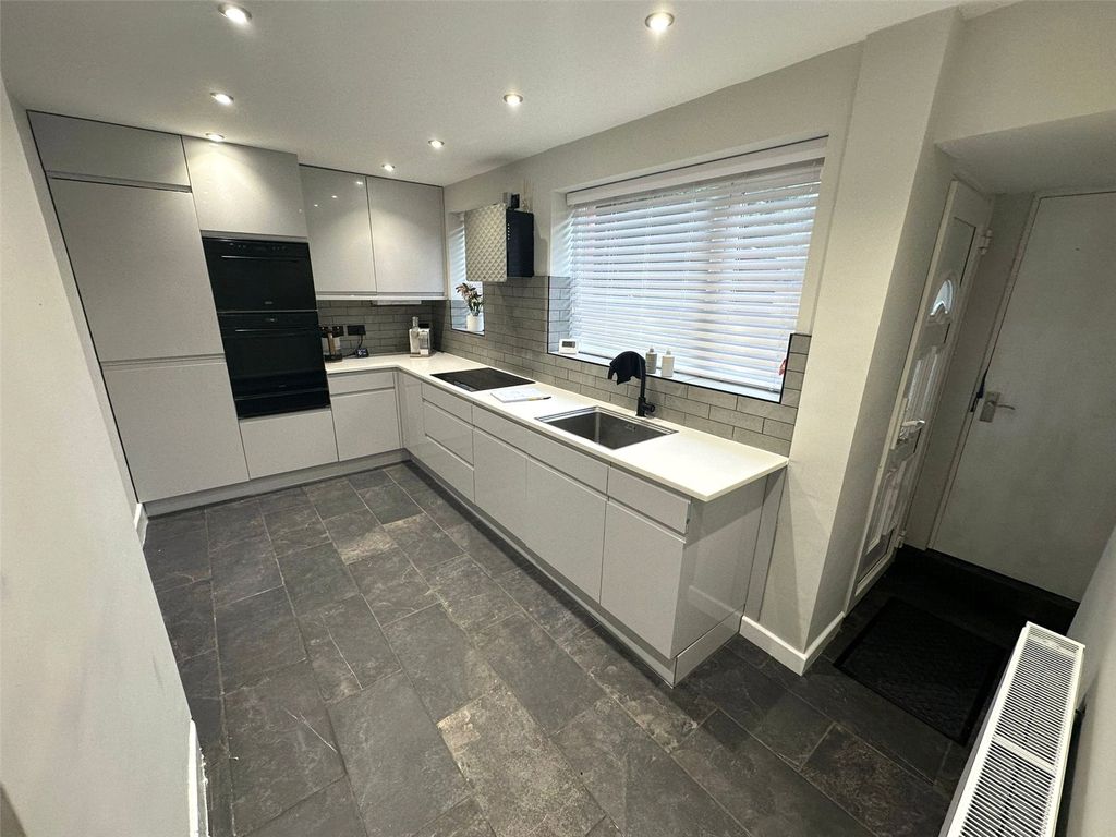 Property photo 2 of 7 Picture No. 06