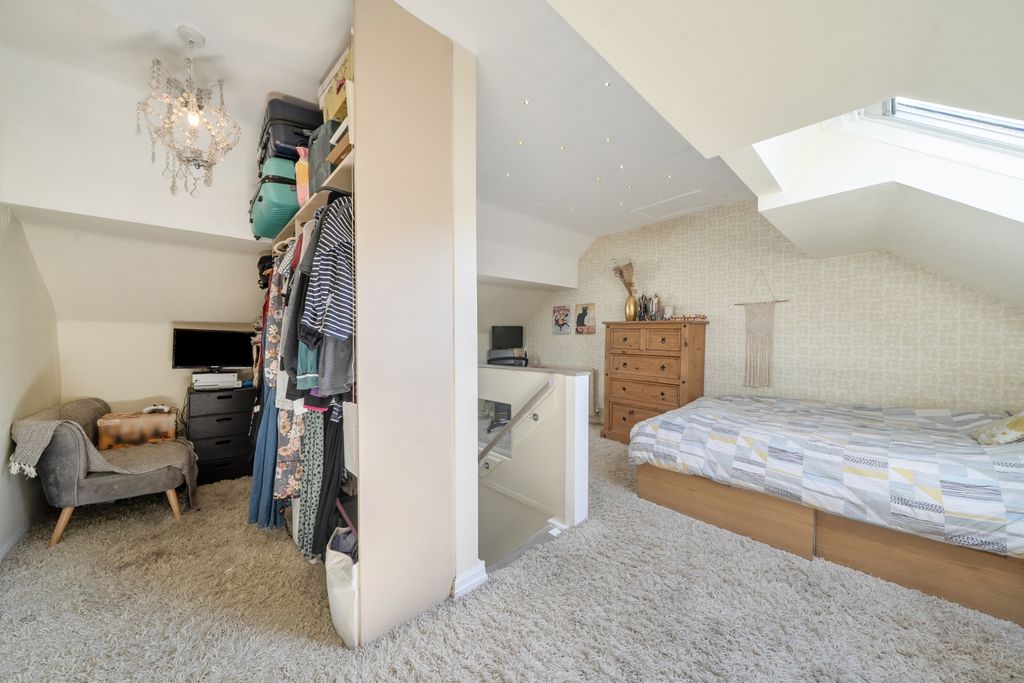Property photo 3 of 18 1446641-27-69Ea9cd256d50