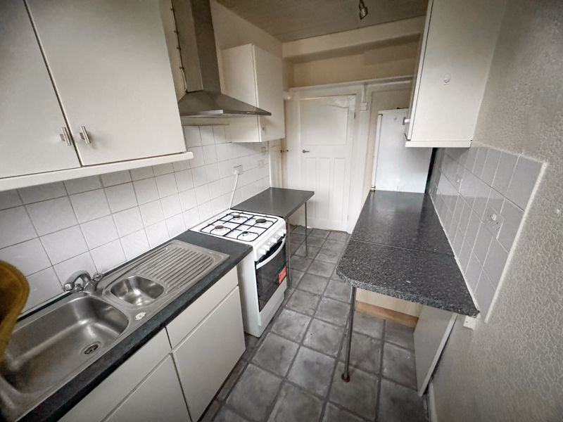 Property photo 2 of 10 Photo 4