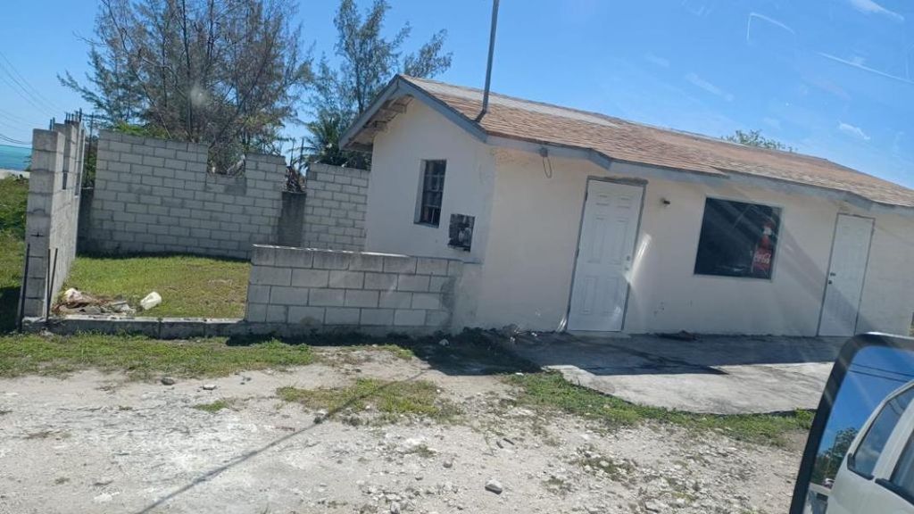 Property photo 2 of 5