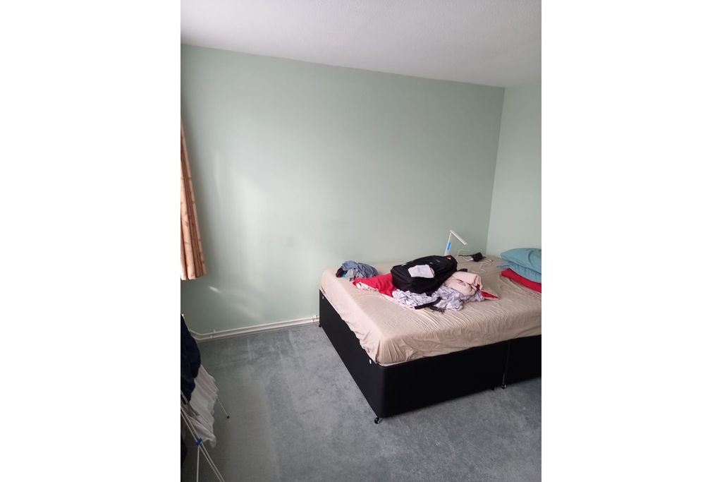 Property photo 3 of 25 Bedroom