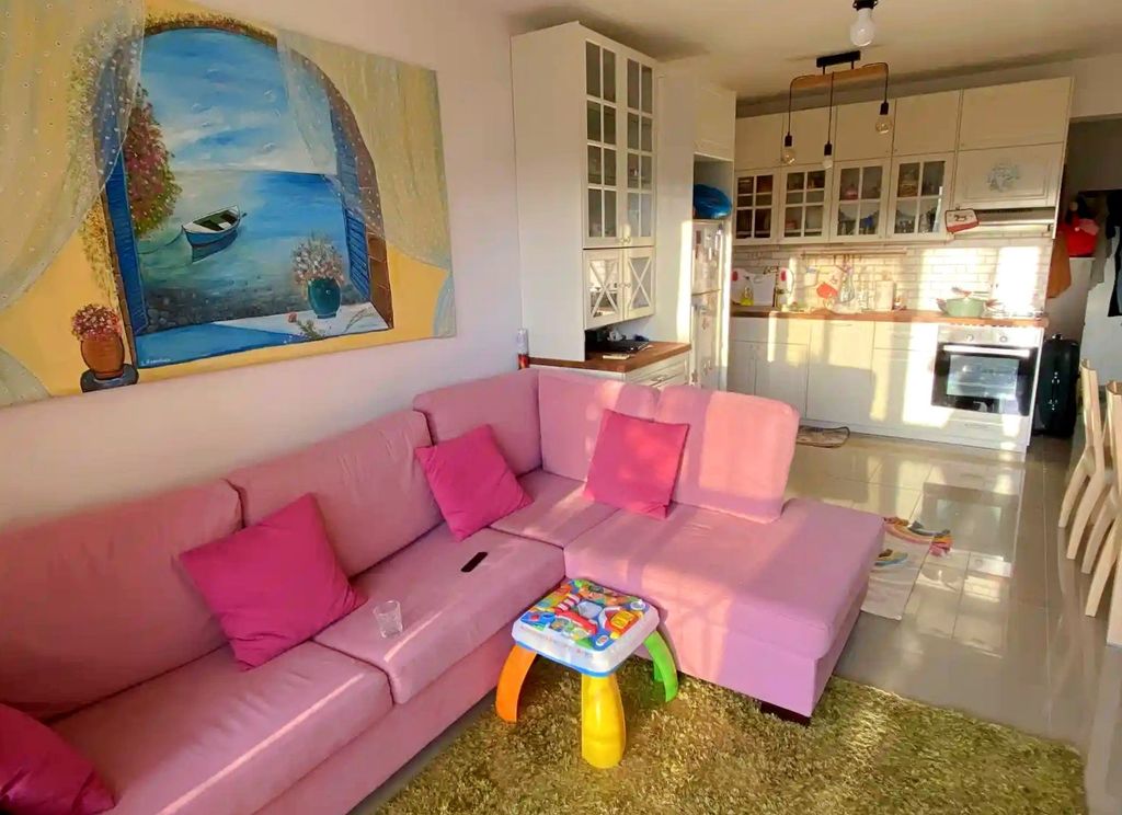 Property photo 2 of 5