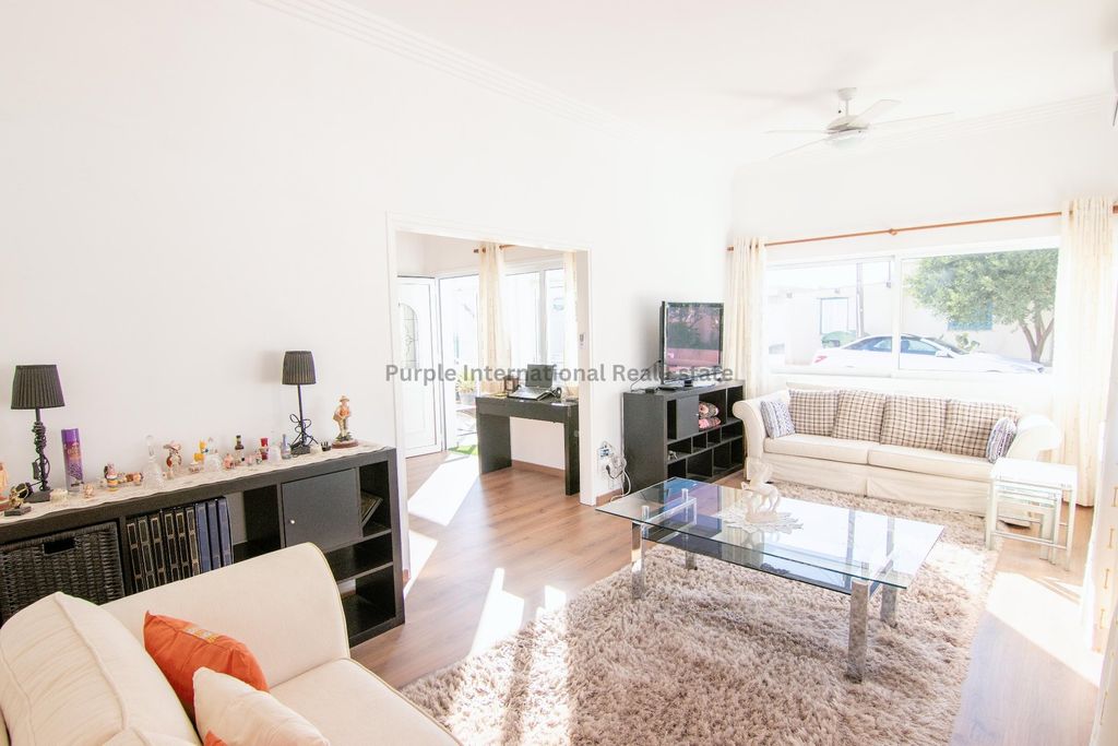 Property photo 3 of 25