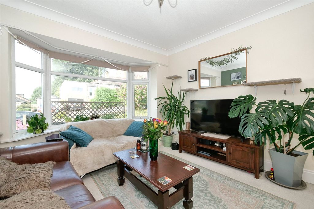 Property photo 2 of 16 Picture No. 01