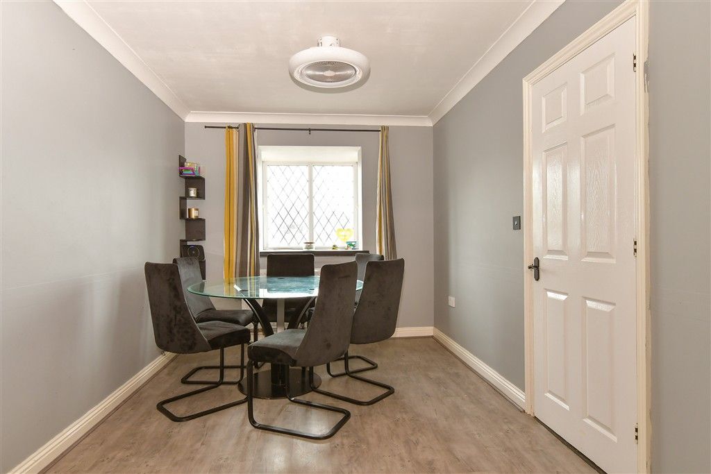 Property photo 2 of 15 Dining Area