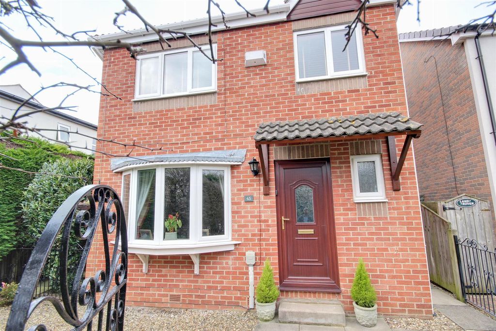 Property photo 1 of 19 Img_0729-Img_0731_Lzn.Jpg