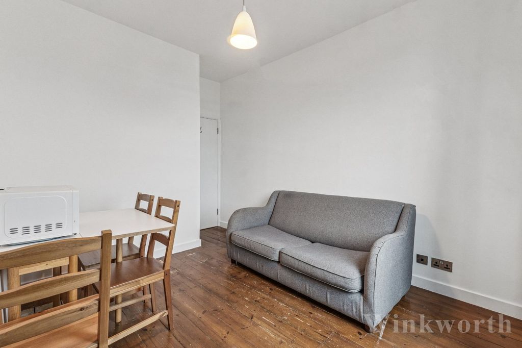 Property photo 2 of 11 Picture No. 26