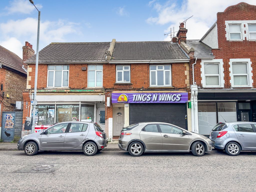 Property photo 1 of 12