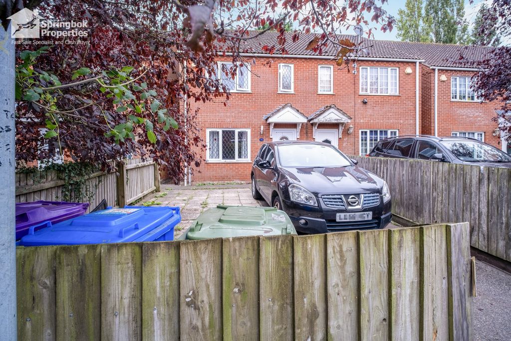 Property photo 1 of 12 Front View