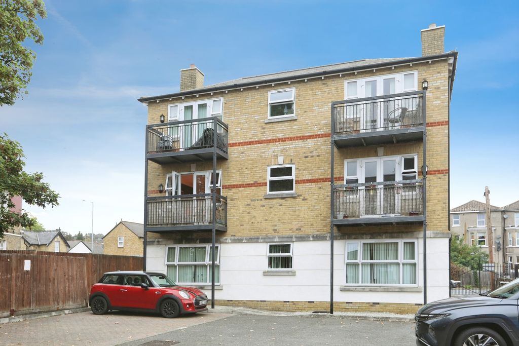 Property photo 1 of 13 Block Aspect