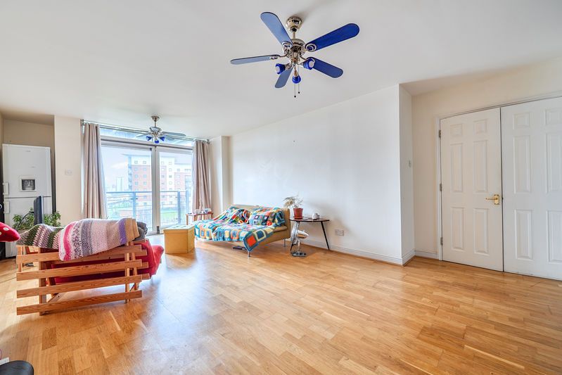 Property photo 1 of 20 Photo 22