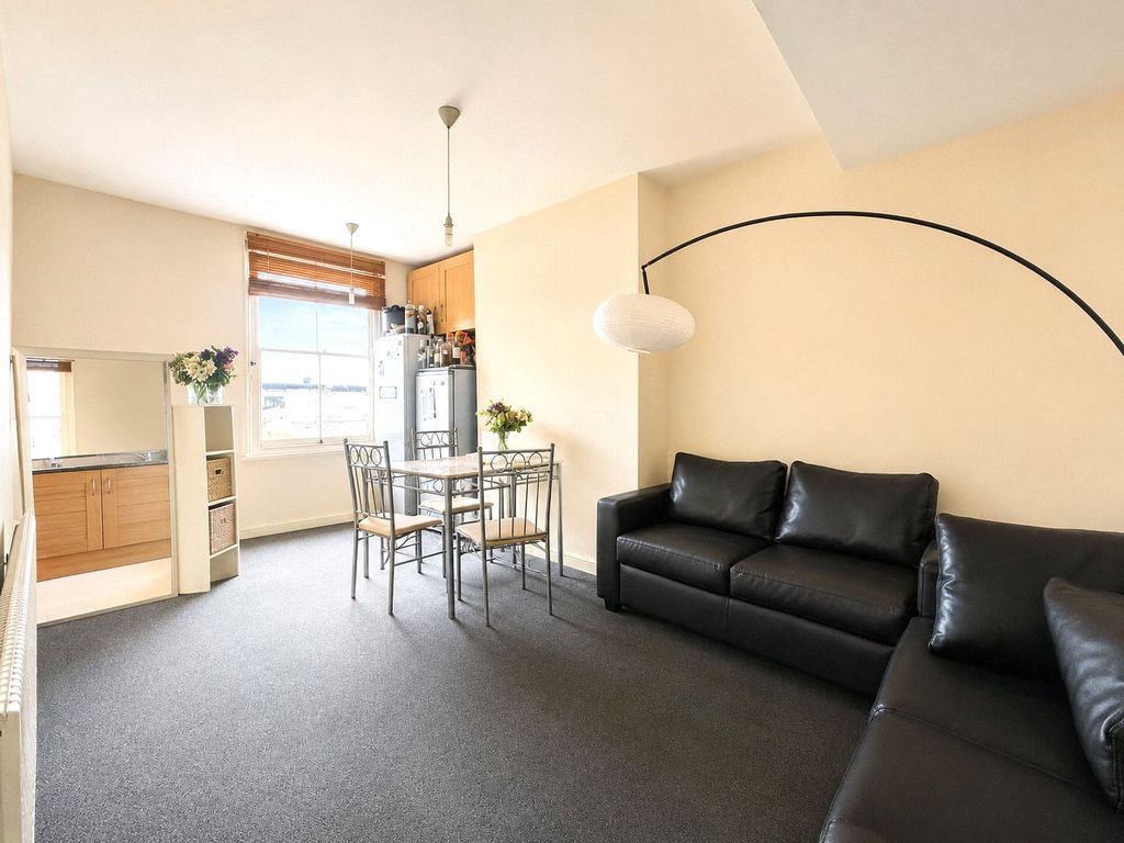 Property photo 2 of 11 Picture No. 09