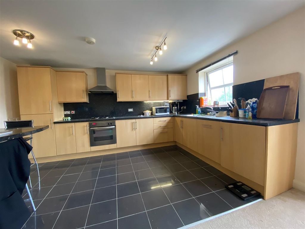Property photo 3 of 6 Manor13.Jpg