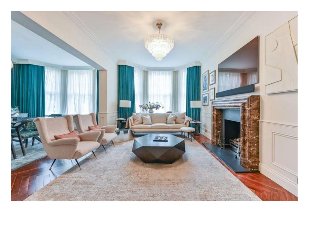 Property photo 2 of 19