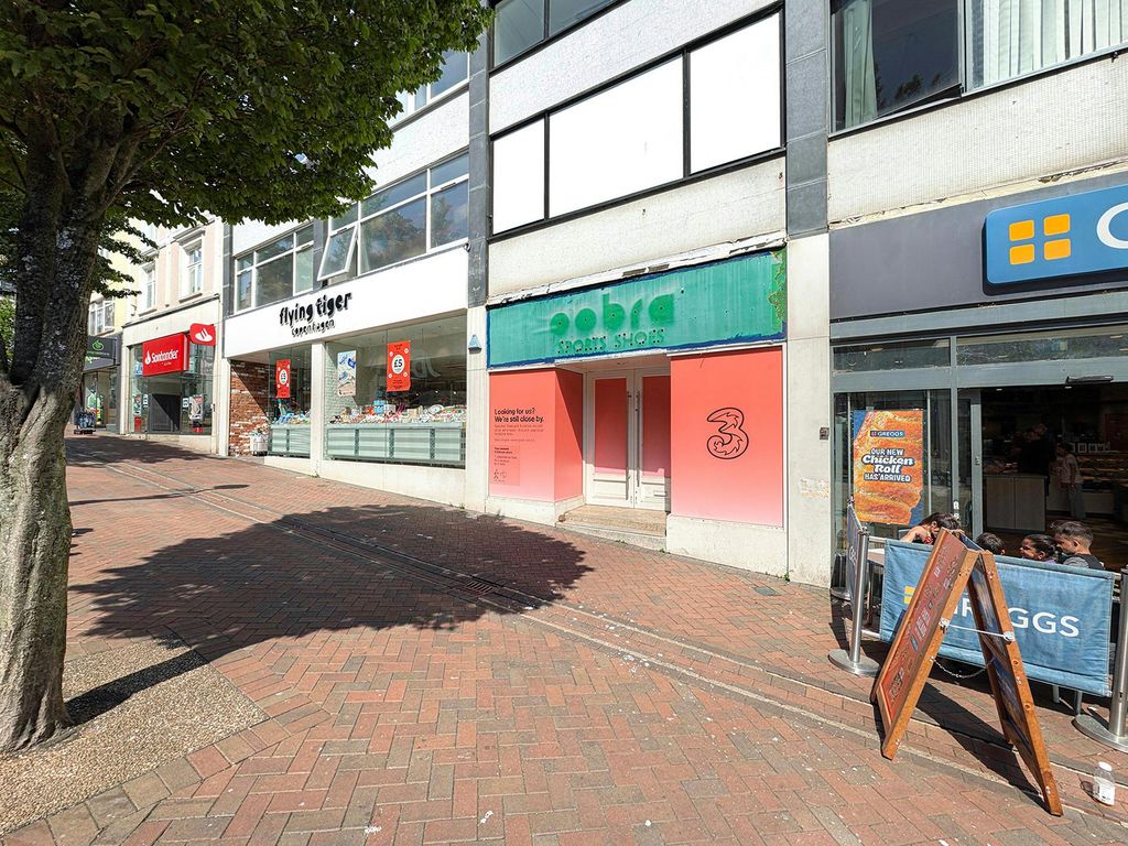 Property photo 1 of 6 37 Comm Road-10 Ps Web.Jpg