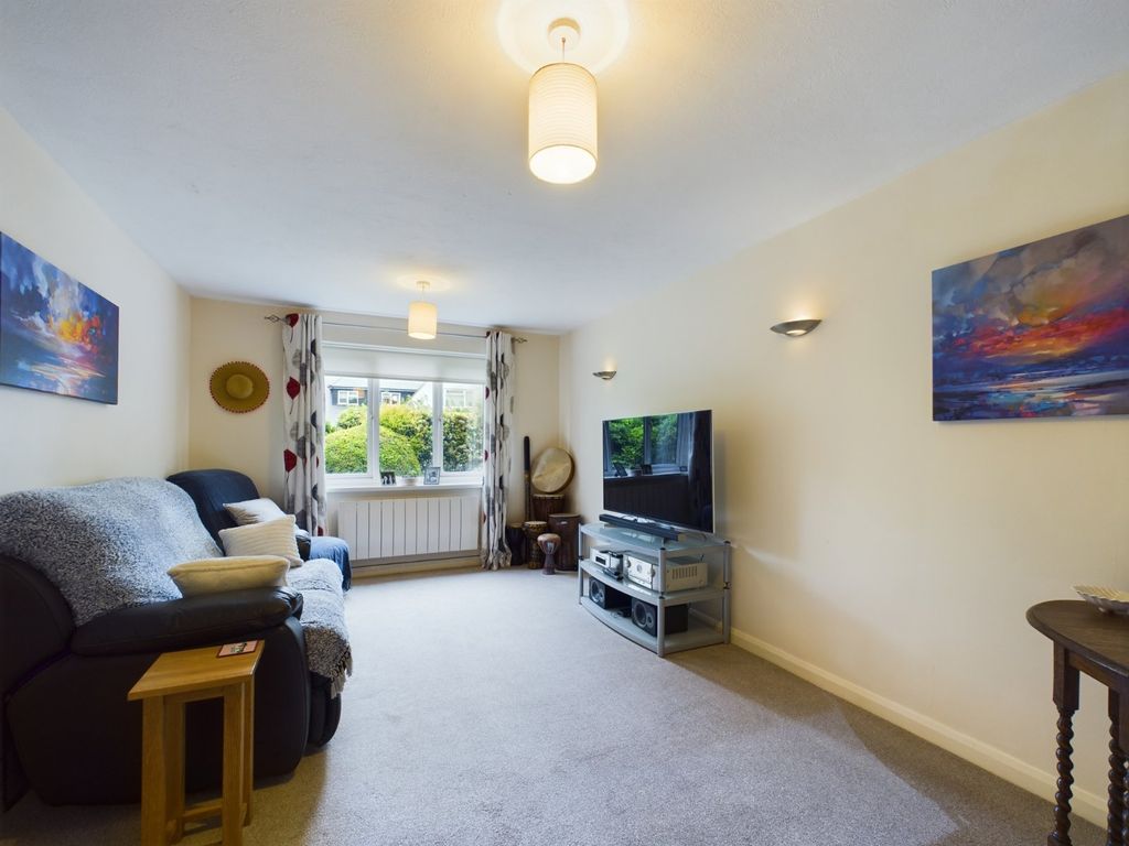 Property photo 2 of 10 Picture No. 13