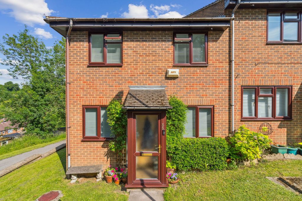 Property photo 1 of 9