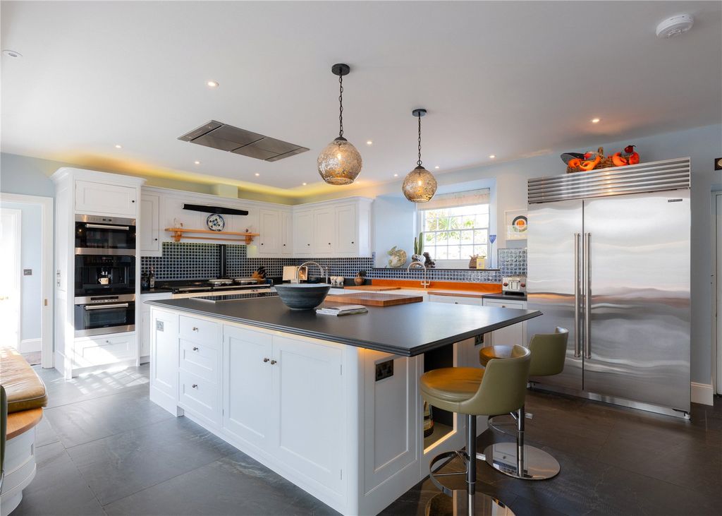Property photo 3 of 45 Kitchen