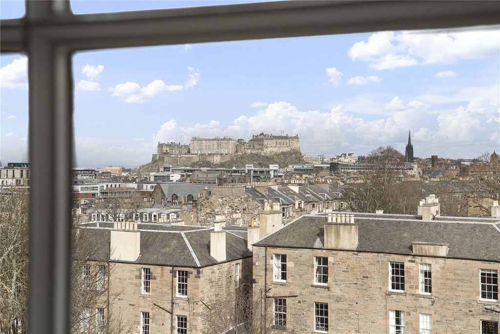 Property photo 3 of 24 Picture No. 39