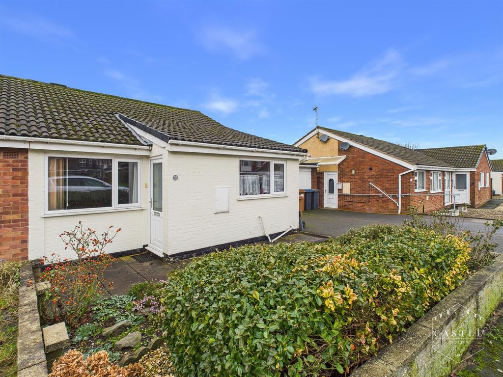 Property photo 2 of 12 Outside