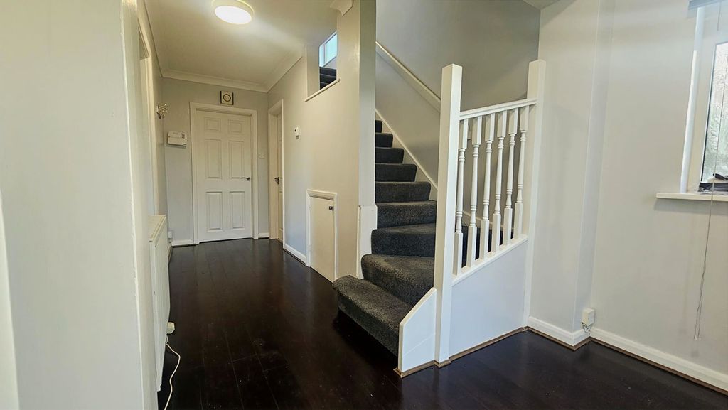 Property photo 3 of 24