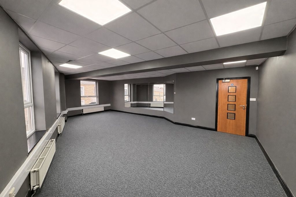 Property photo 2 of 7 Photo 5