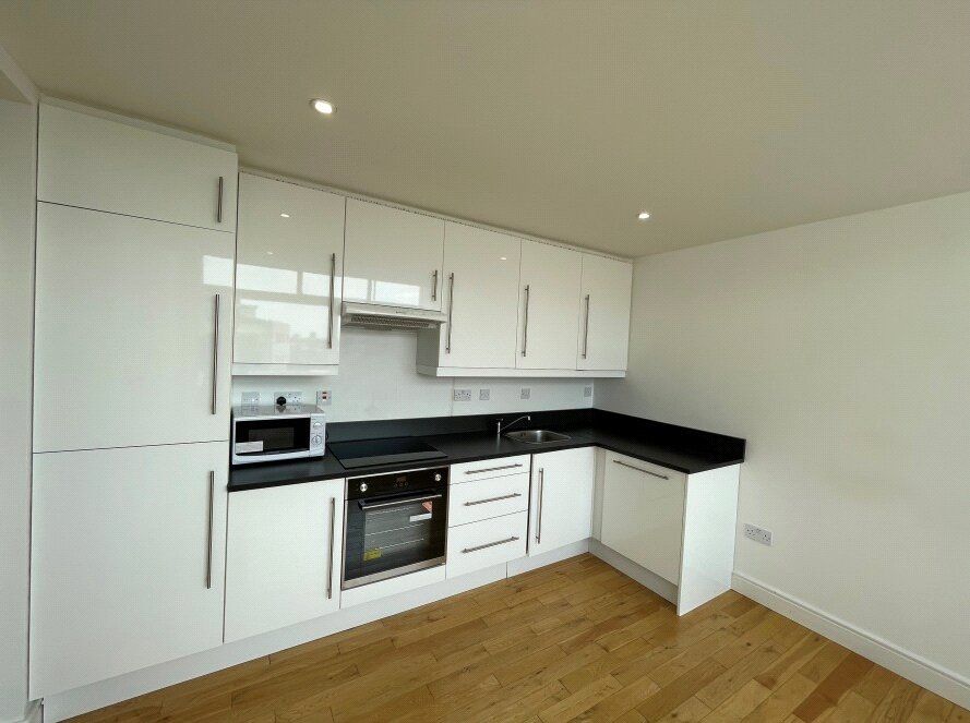 Property photo 2 of 7 Picture No. 01