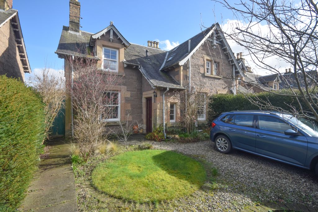 Property photo 1 of 21 Dsc_0112