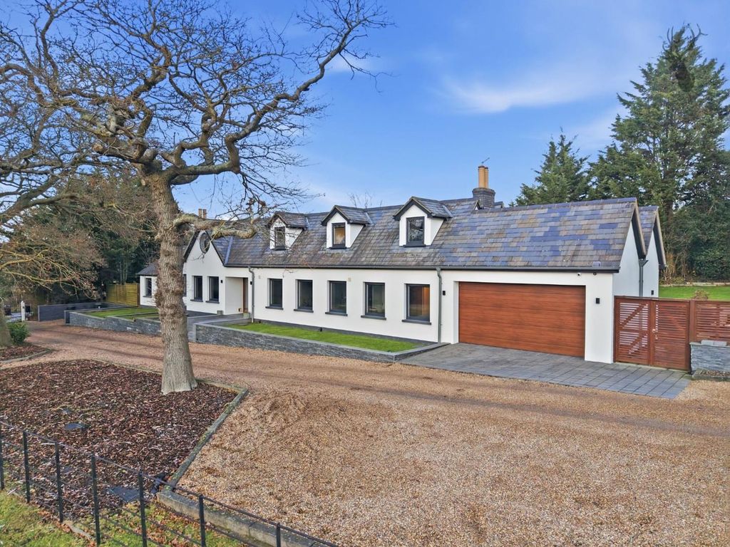 Property photo 1 of 35