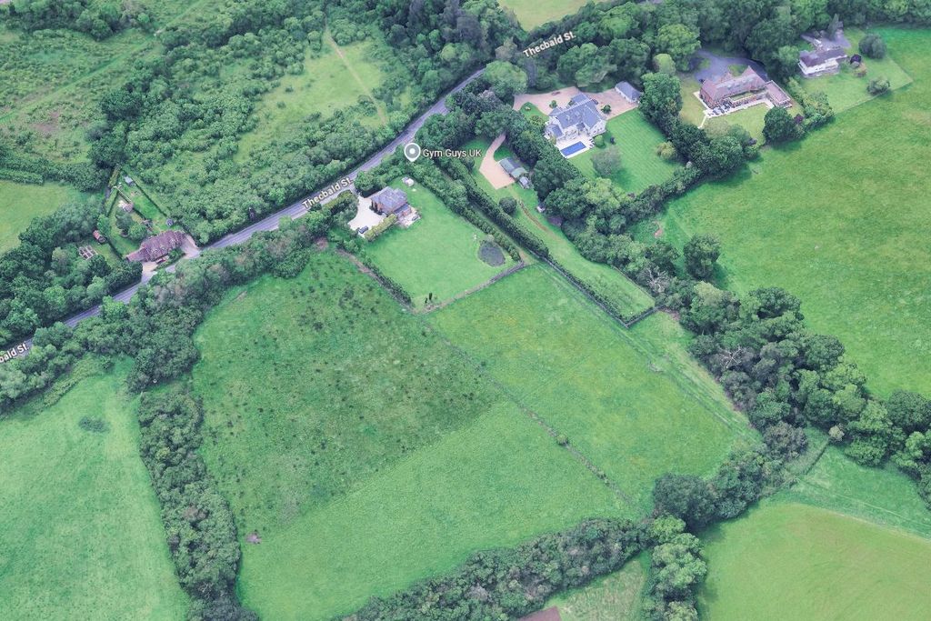 Property photo 2 of 7