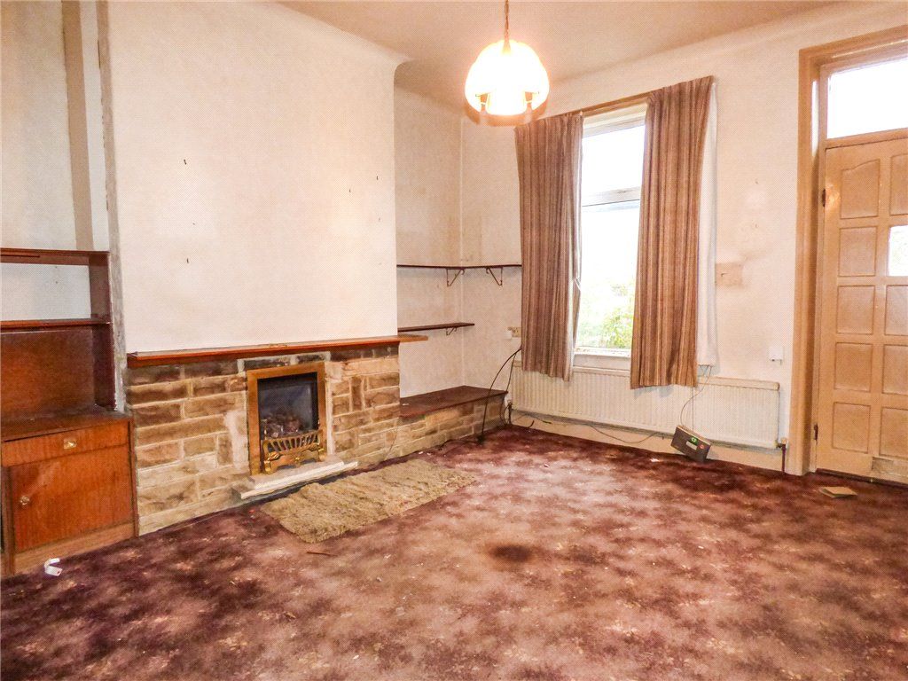 Property photo 2 of 12 Lounge