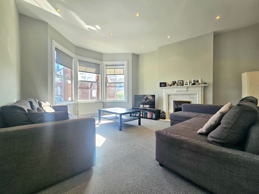 Property photo 1 of 18 5