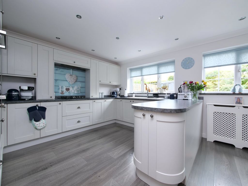 Property photo 3 of 29