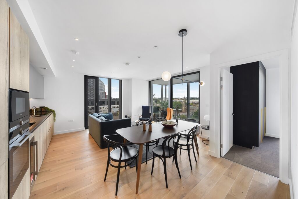 Property photo 3 of 13 The Makers Building