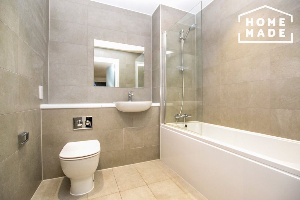 Property photo 2 of 17 d8B42E2Aeb0247B6B8d17Daa195F
