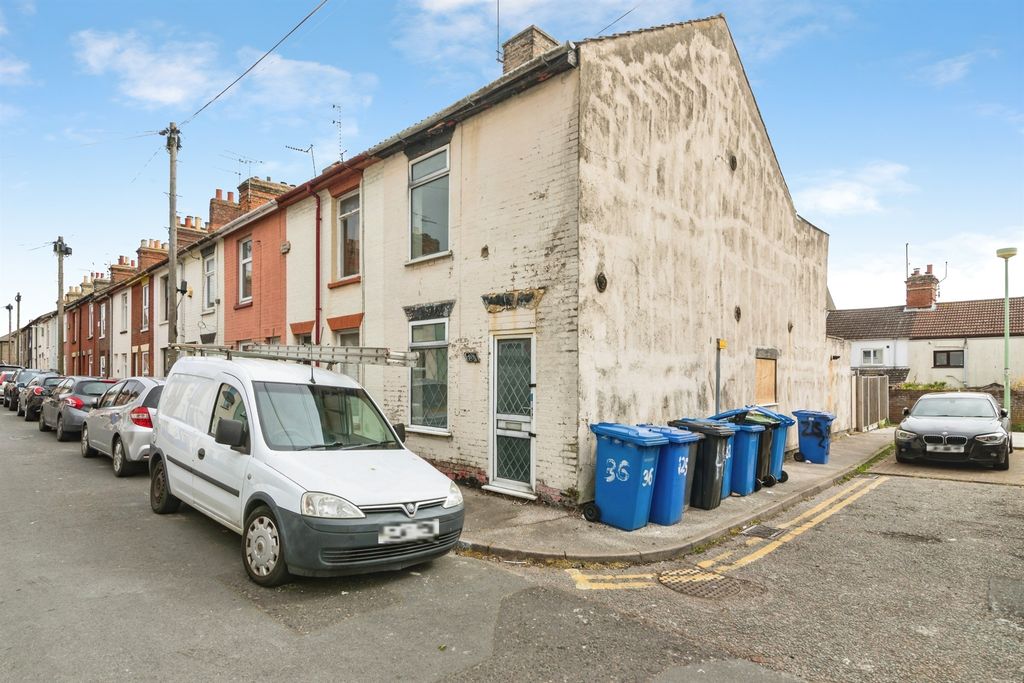 Property photo 1 of 29