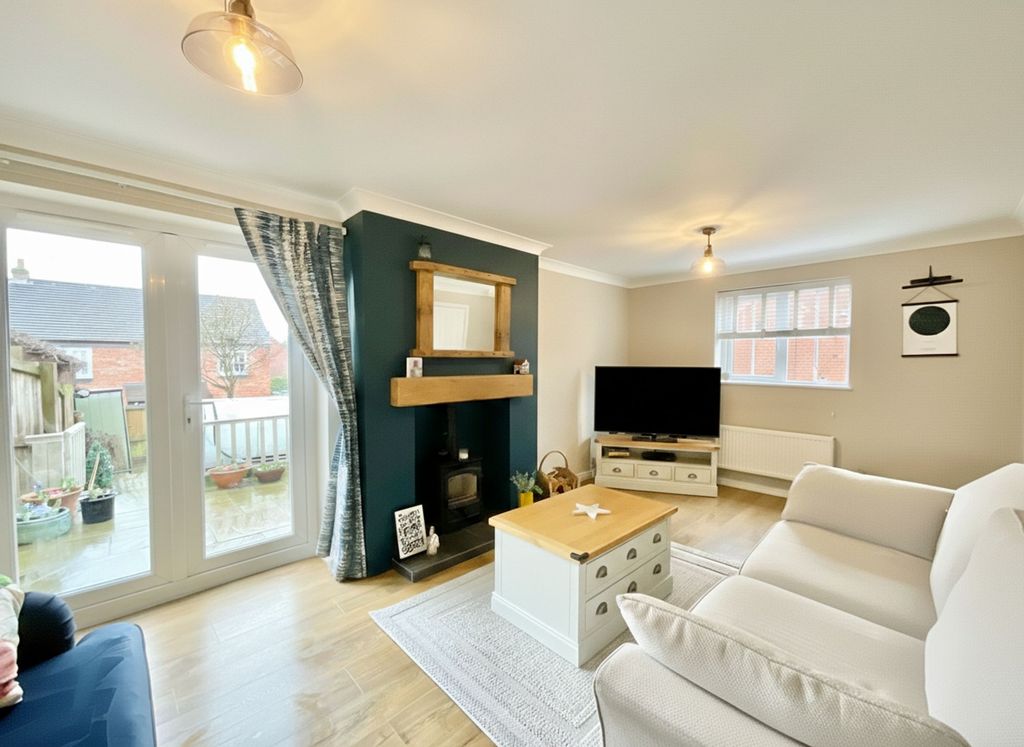 Property photo 3 of 24