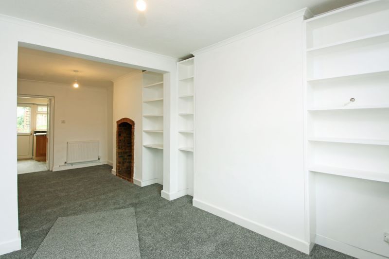 Property photo 2 of 19 Photo 4