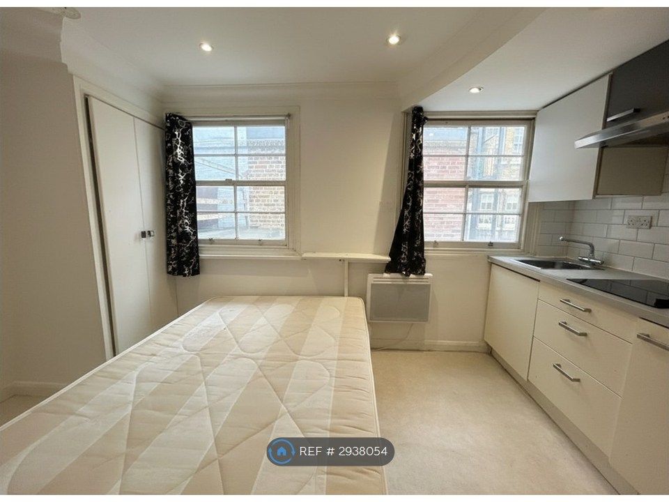 Property photo 1 of 2
