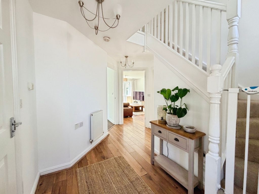 Property photo 2 of 29 5379872