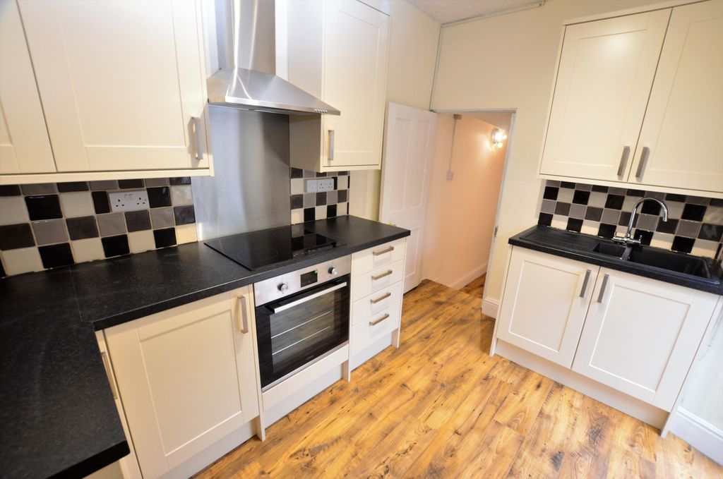 Property photo 2 of 13 Dsc_0884