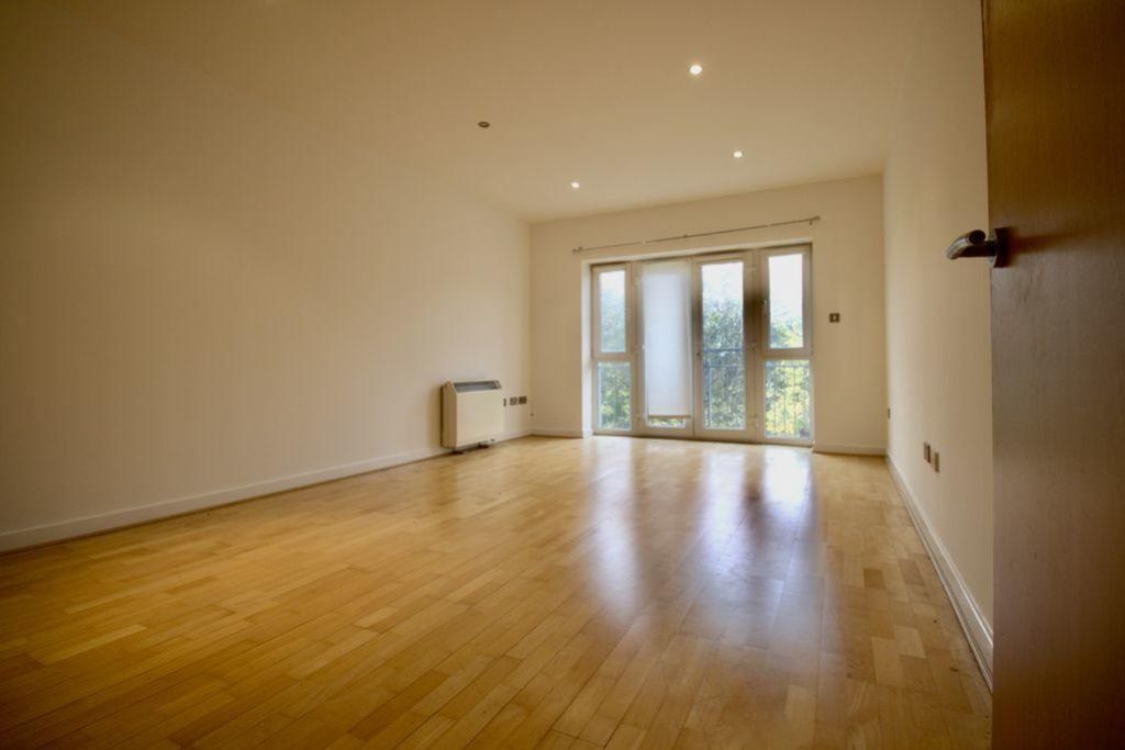 Property photo 2 of 7 F72 Rb 2
