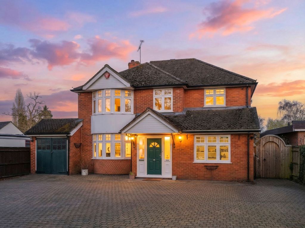 Property photo 1 of 19 Finchampstead Road