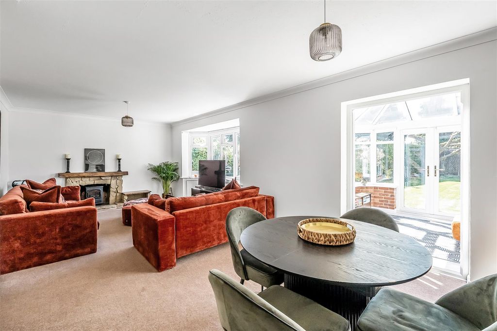 Property photo 3 of 11 19-Cannon-Way-5.Jpg